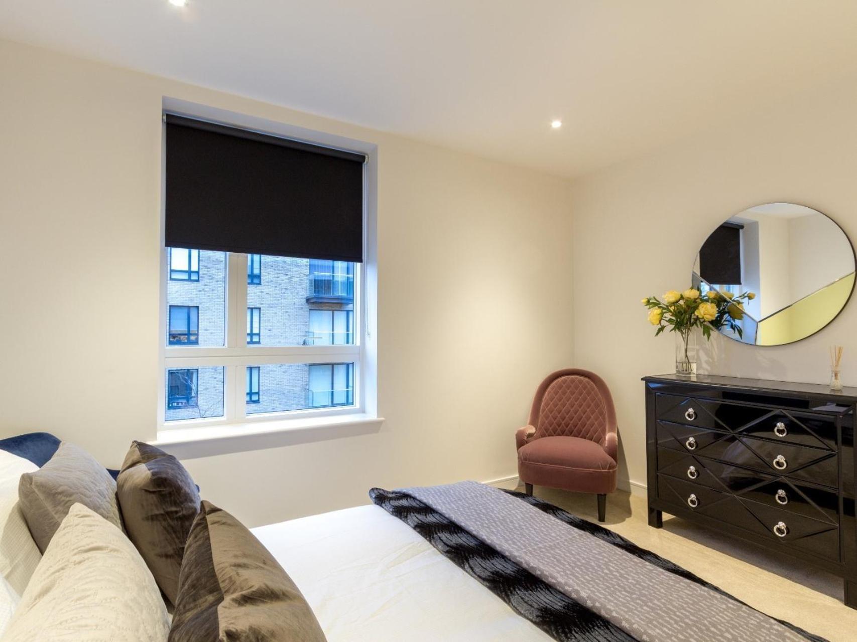 2 Bed Property Close To Heathrow Airport Hounslow Buitenkant foto