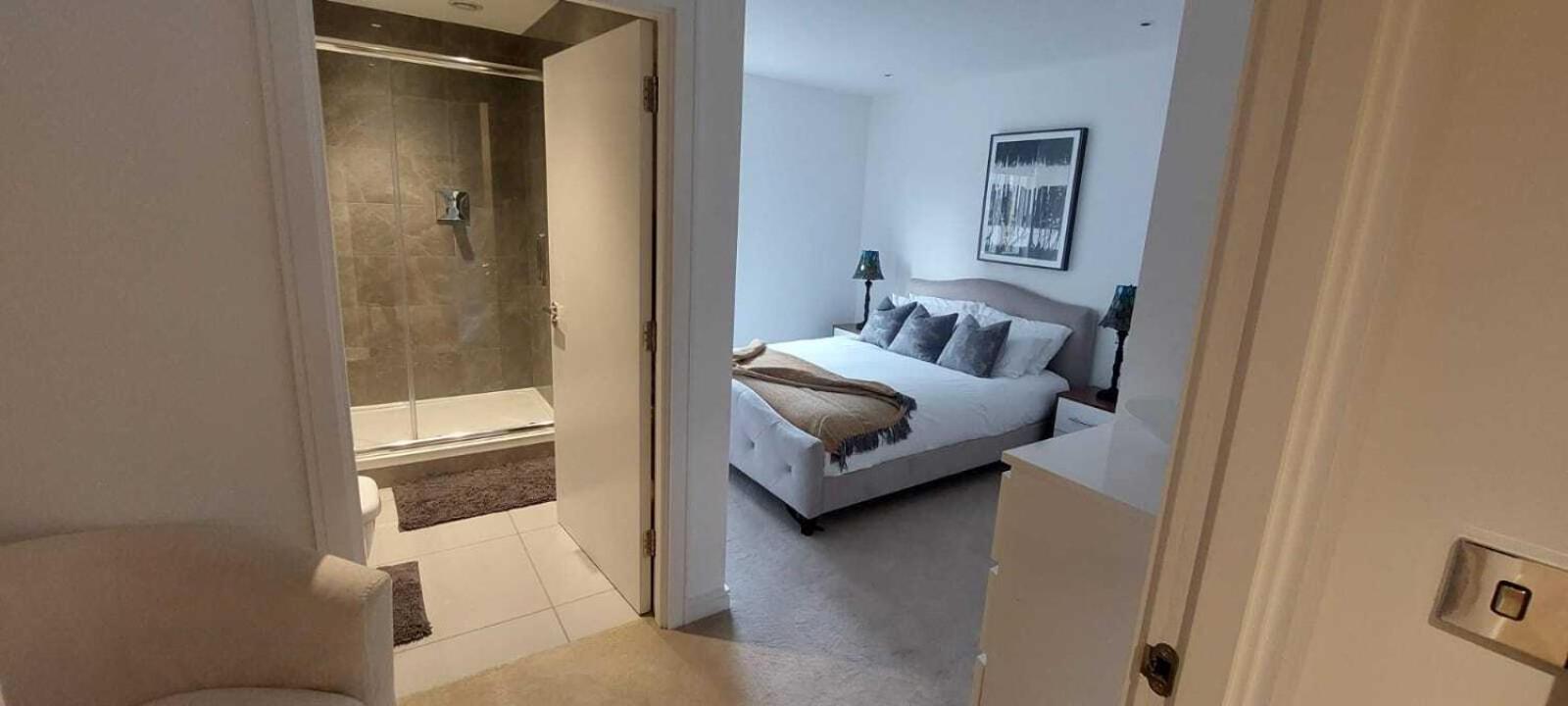 2 Bed Property Close To Heathrow Airport Hounslow Buitenkant foto